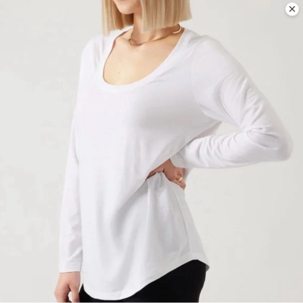 Athleta Stratus II Long Sleeve Top.